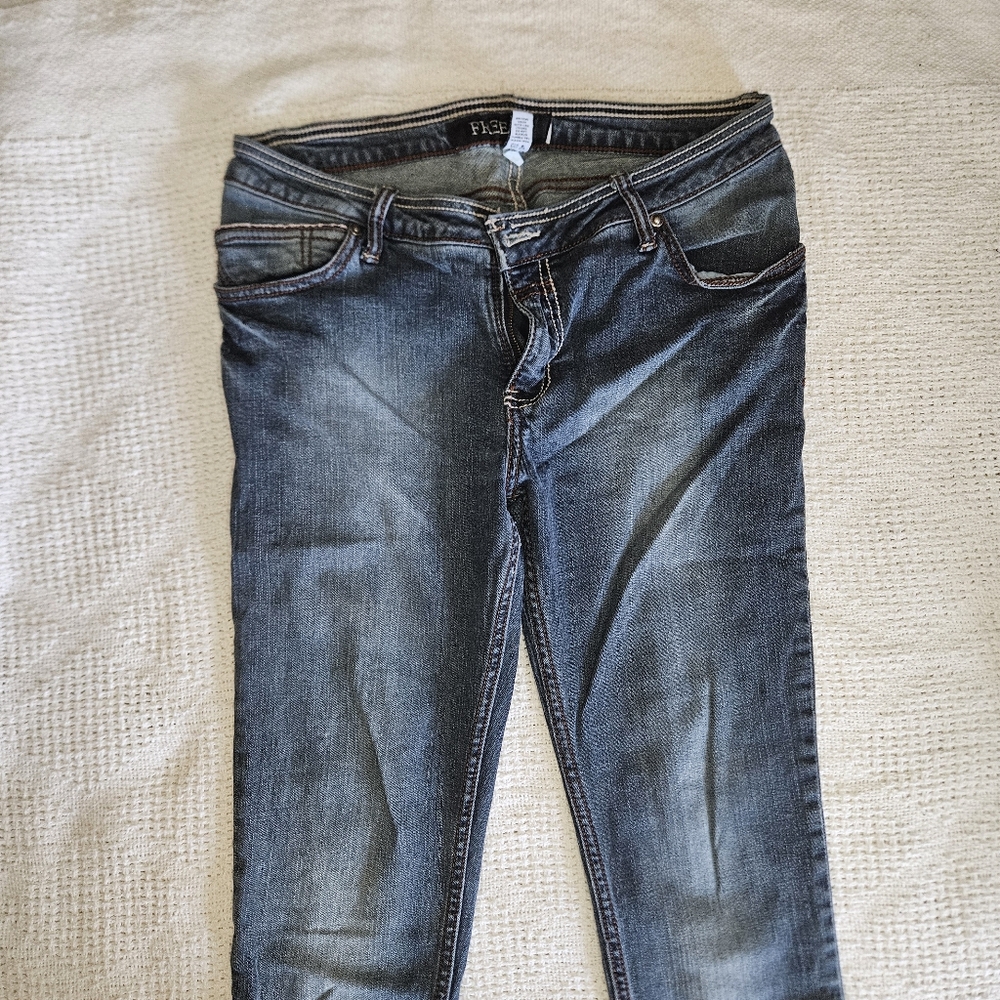 Freego women’s Denim Blue Washed Jeans size 32 low jegging slim Skinny Leg